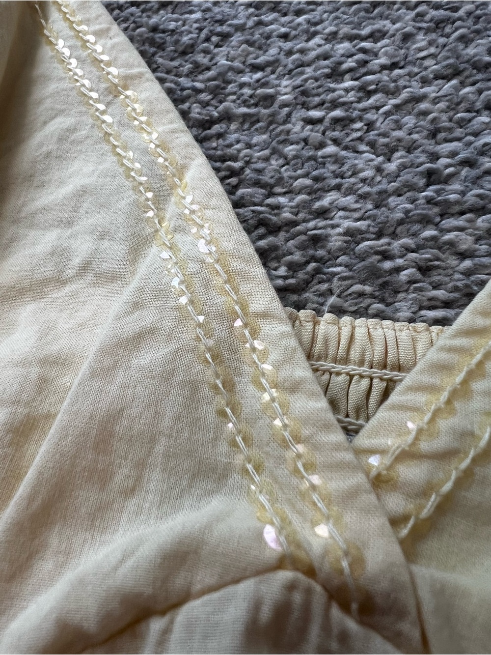 Hollister Butter Yellow Y2K Lace Embroidered Babydoll Cami XS - Picture 2 of 5